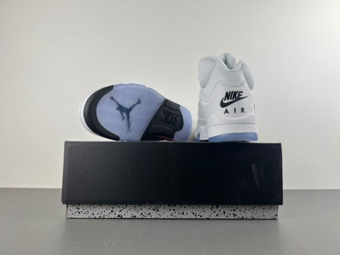 Air Jordan 5 Retro White Metallic (2026) HQ7978-103