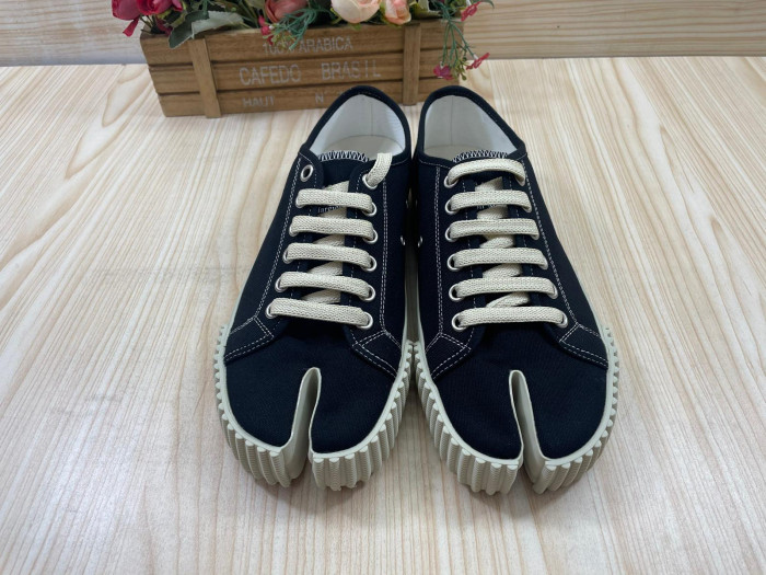 MA1S0N MARG1E1A SNEAKER