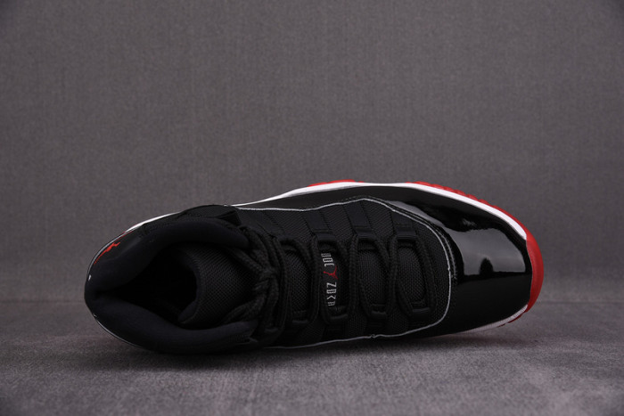 AIR JORDAN 11 Retro Playoffs Bred (2019) 378037-061