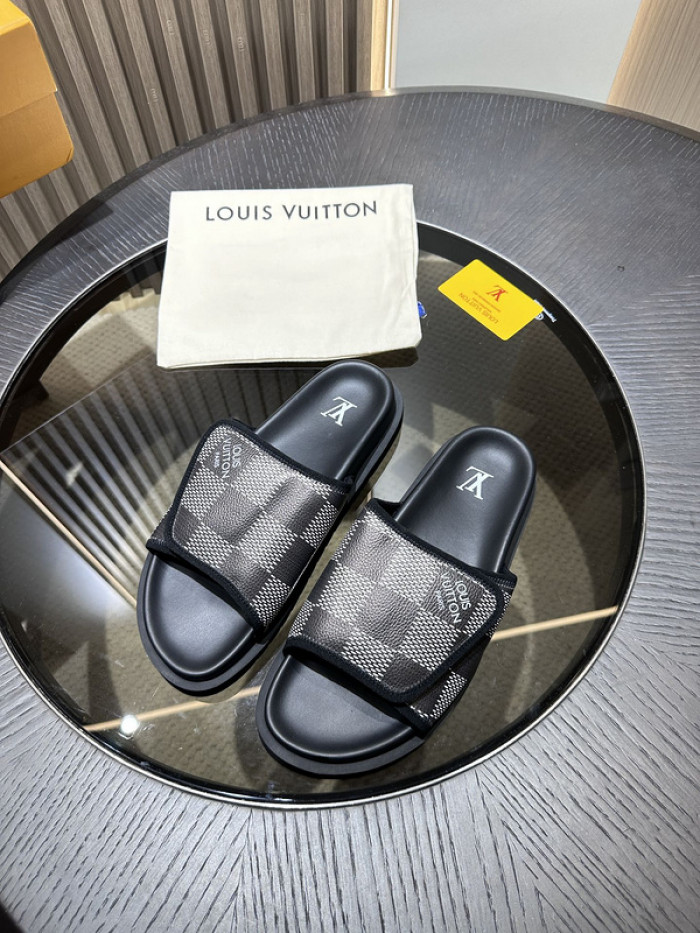 L0VT SANDAL