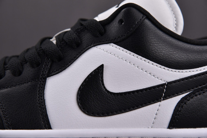 Air Jordan 1 Low "Panda" DC0774-101