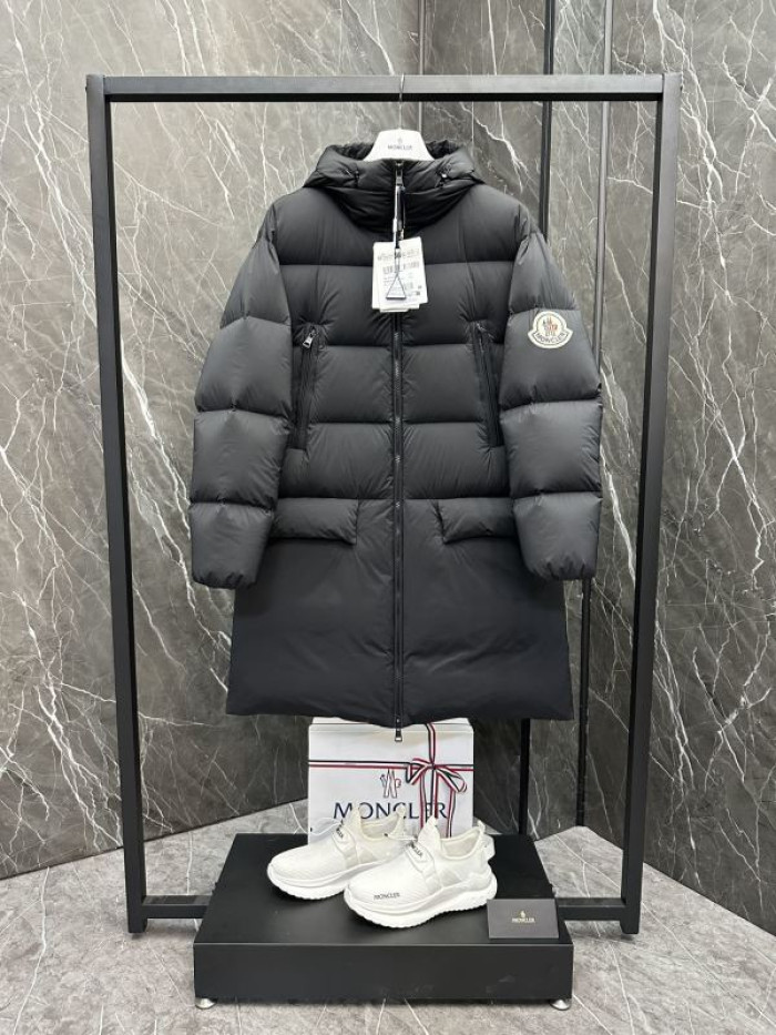 M0*C1ER DOWN JACKET