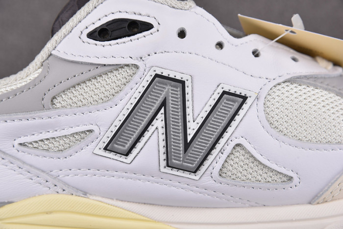 NEW BALAN& SNEKAER
