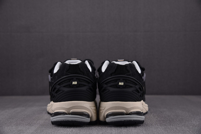 NEW BALAN& SNEKAER