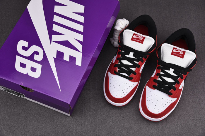 NIKE SB DUNK LOW J-PACK CHICAGO - BQ6817-600