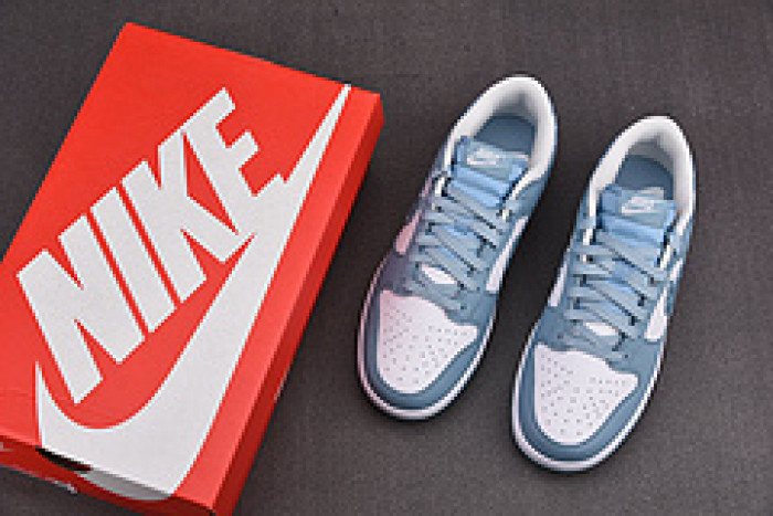Nike Dunk Low WMNS Blue Paisley DH4401-101