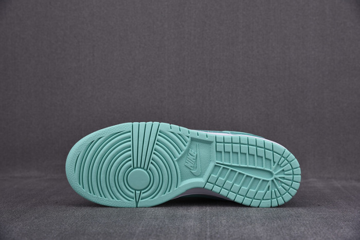 NIKE DUNK LOW ＂GREEN GLOW＂DD1503-105