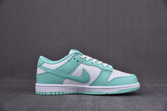 NIKE DUNK LOW ＂GREEN GLOW＂DD1503-105