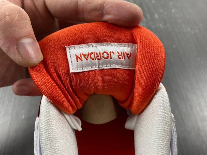 AIR JORDAN 4 “TEAM ORANGE” CT8527-118